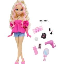Barbie Dream Besties Bambola Malibu con 8 Accessori a Tema Capelli & Make-Up