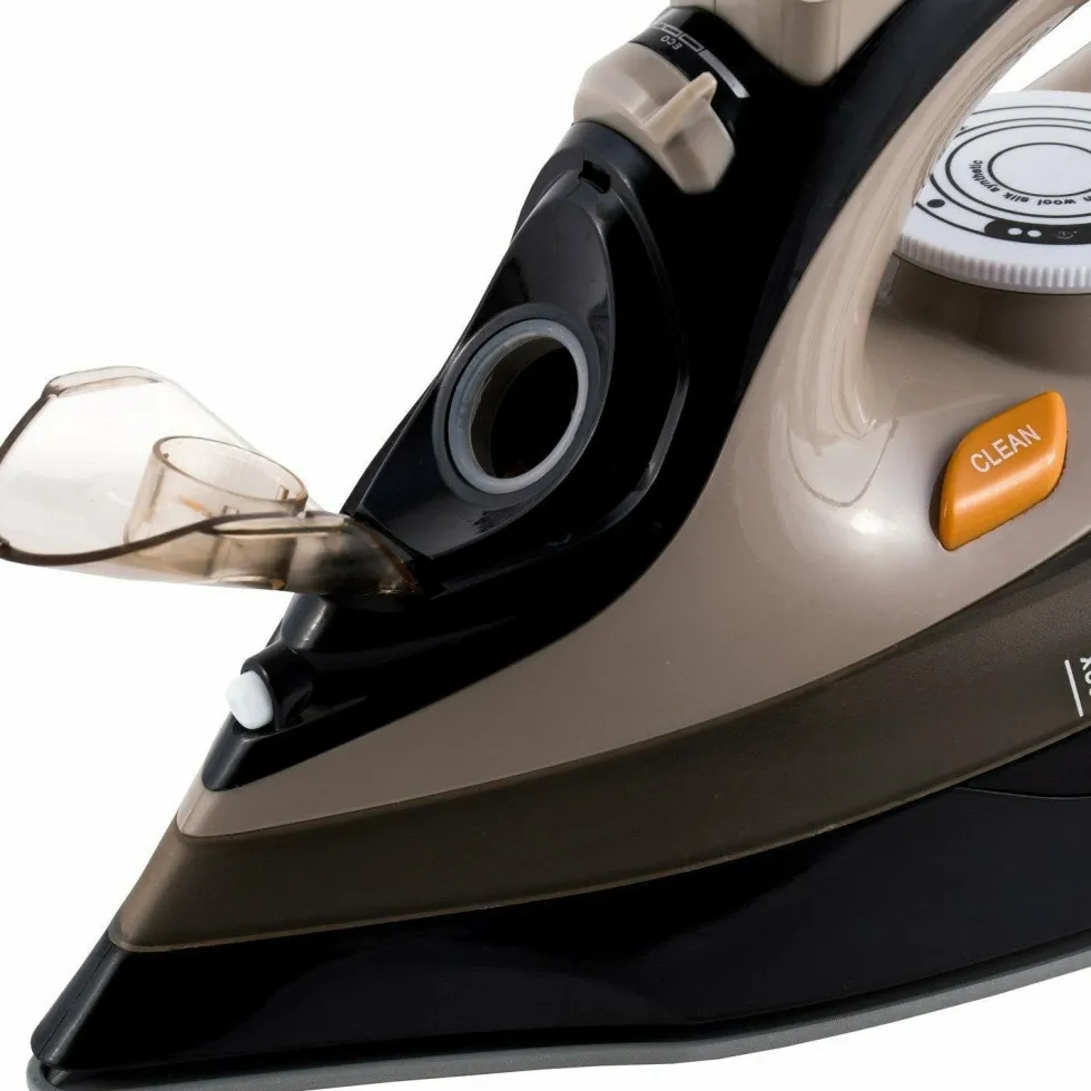 Ferro da stiro a vapore con piastra in ceramica CeramicTop 2400 Watt