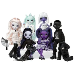 Rainbow High Shadow High Dia Mante Doll con Accessori