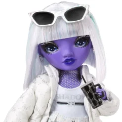 Rainbow High Shadow High Dia Mante Doll con Accessori