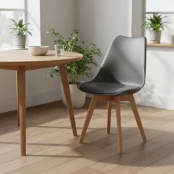 Sedia Design Scandinavo con Gambe in Legno Grigia