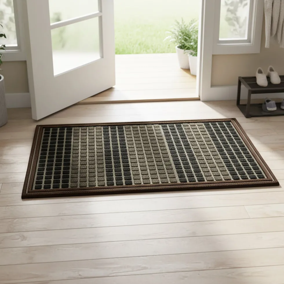 Zerbino Design Moderno con texture Geometriche in Poliestere con retro in gomma 45x75 cm